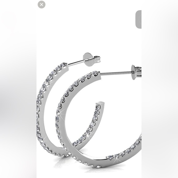 New Swarovski Crystal 18k white Gold plated Hoop 26 mm stunning Earrings. - Picture 3 of 4